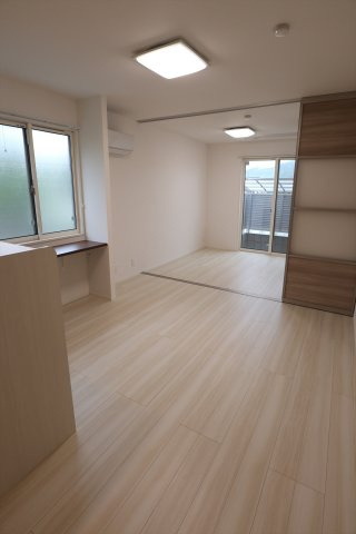 アネシス寺家A・B　A棟の居間・リビング