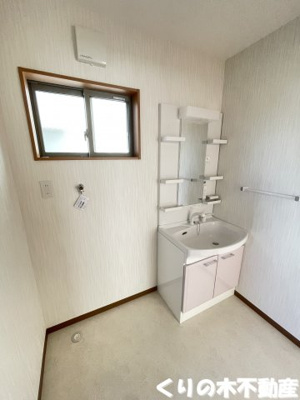 【洗面所】 | 片山ハイツ | スペースが確保できる洗面所です