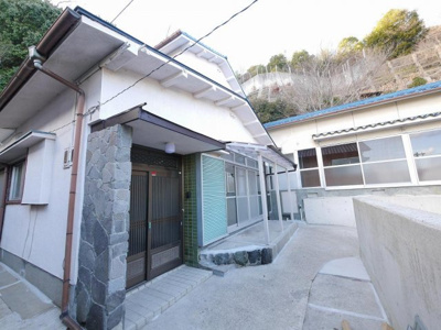 【外観】 | 禅昌寺町１丁目貸家 | 140㎡超の戸建♪駐車場４台♪