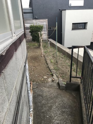 【 売主 】横浜市保土ヶ谷区西谷1丁目　戸建の外観|東側