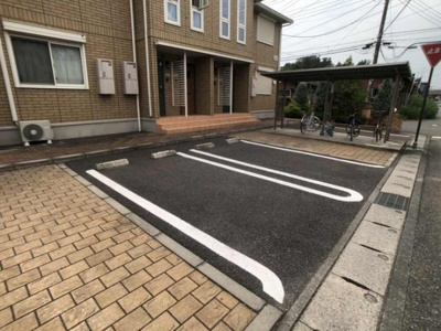 【駐車場】 | （プレジール D）