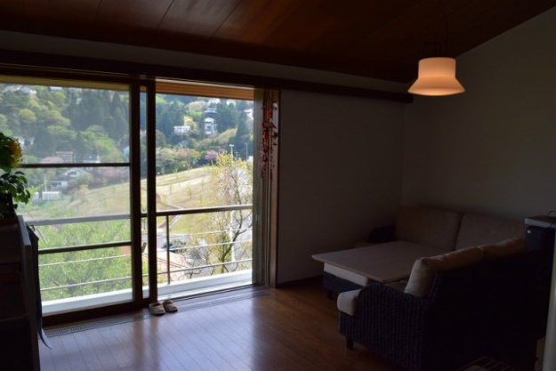 【居間・リビング】 | 熱海自然郷　戸建