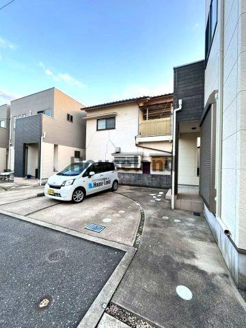 フジパレス戸建賃貸和歌山市西高松の駐車場