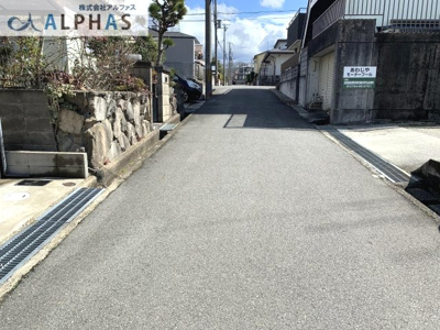【前面道路含む現地写真】 | 三木市自由が丘本町１丁目　中古戸建 | 前面道路♪