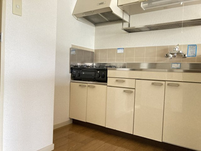 【キッチン】 | ヴィレッジアルカディア