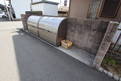 【その他共用部分】 | プリメーラ | 敷地内ゴミ捨場