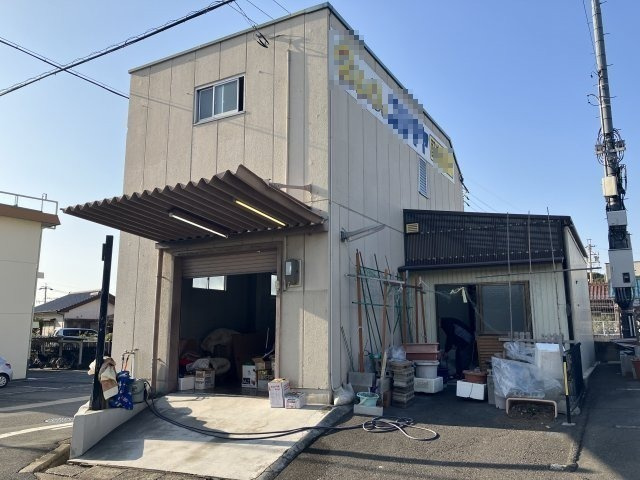 小松山倉庫の外観