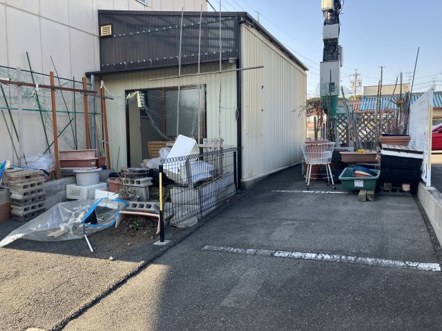 小松山倉庫の外観