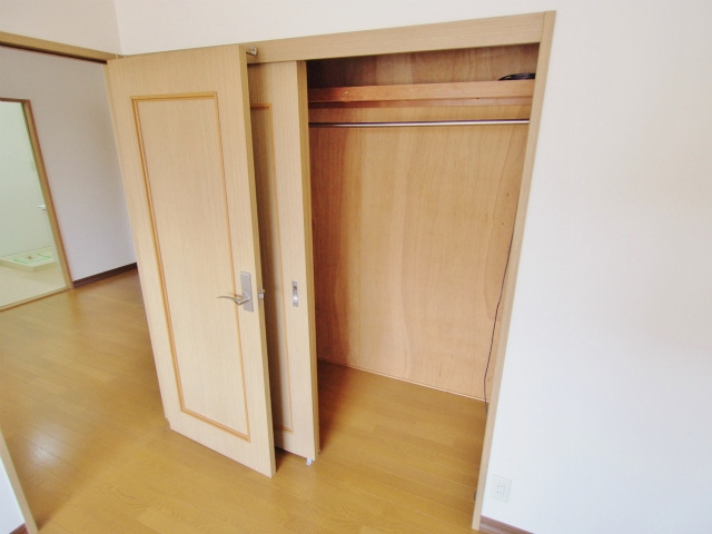 ハイツ谷中 B棟の収納