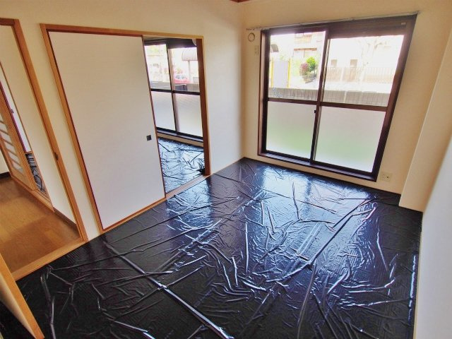 ハイツ谷中 B棟の和室