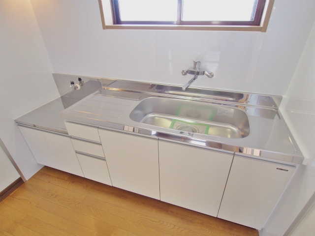 ハイツ谷中 B棟のキッチン