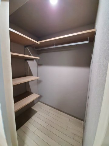 イーストアベニューの収納|ウォークインクローゼット