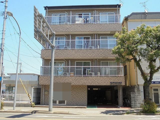 センチュリービルの外観|外観は落ち着いています