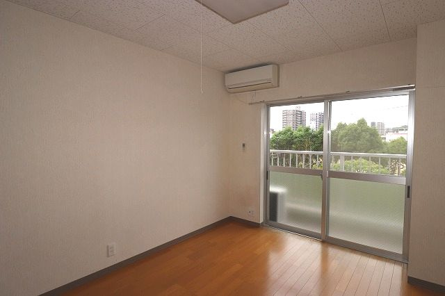 センチュリービルの洋室|スタンダードな洋室です