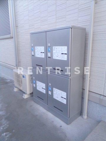 Ｄ－ｒｏｏｍ 森本|宅配ボックス