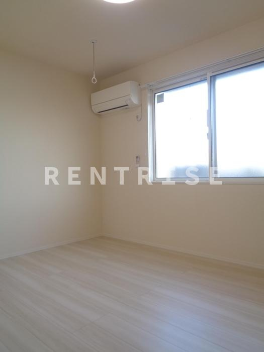 Ｄ－ｒｏｏｍ 森本の玄関|洋室