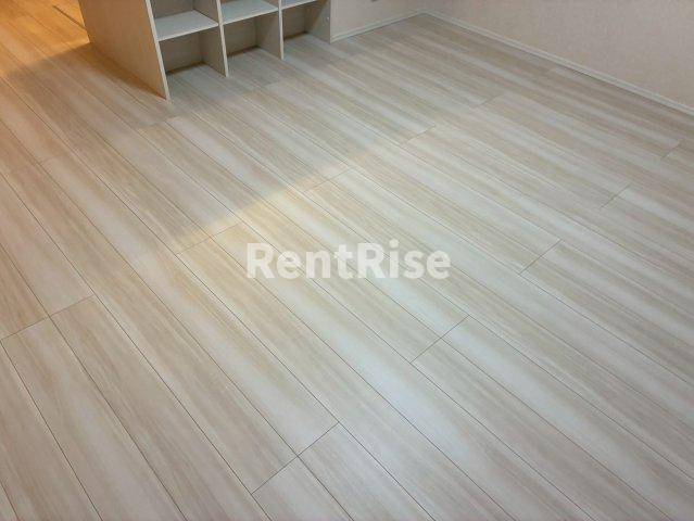 Ｄ－ｒｏｏｍ 森本の玄関|洋室