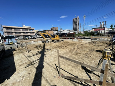【外観】 | 守山区元郷1丁目 全3棟 2号棟＜仲介手数料無料＞大森小・大森中　新築一戸建て | 撮影
社長の村田です！
自らプレイヤーとして営業しています
長年の経験と実績から皆様により良いマイホーム購入のご提案をいたします。
住宅ローンの不安や購入後の不安等何でもご相談ください。