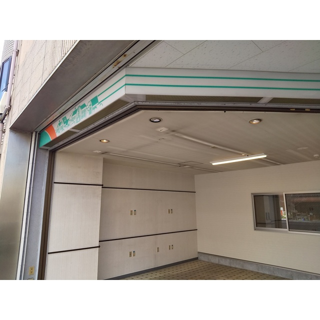 岐阜市徹明通４丁目の店舗事務所のエントランス