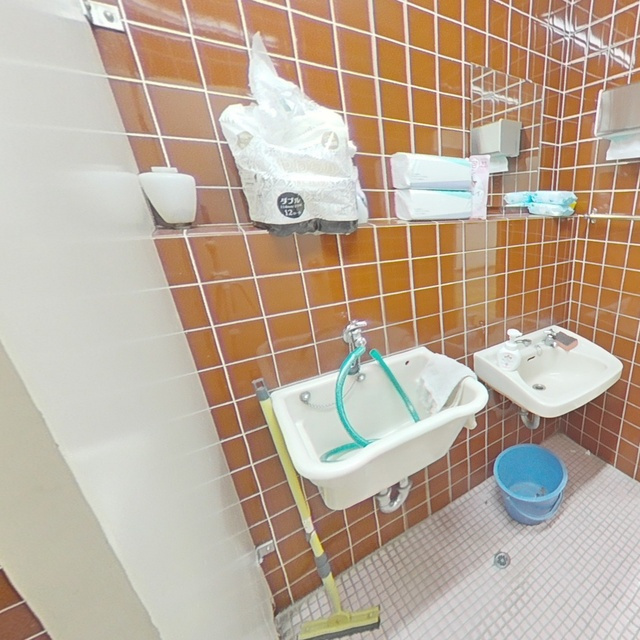 岐阜市徹明通４丁目の店舗事務所の洗面所