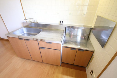【キッチン】 | シルバーヴェリー金剛