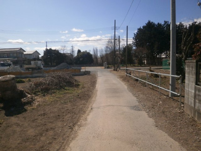 【前面道路含む現地写真】 | 熊谷市西別府 1270万 土地
