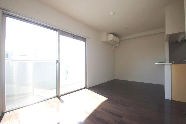 熊本市東区下南部３丁目の賃貸マンションの居間・リビング