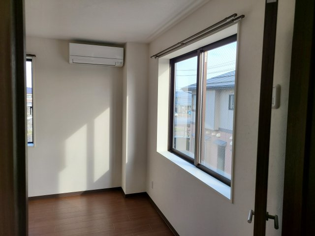 アルカーサル本所の内装|明るい室内です