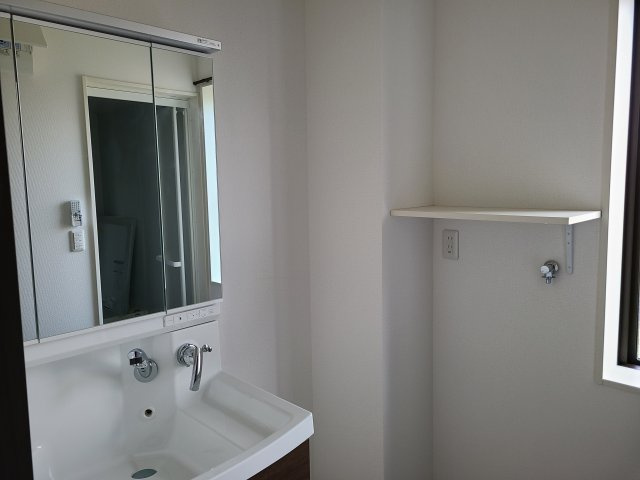 アルカーサル本所の洗面所|ゆったりとスペースのある洗面所