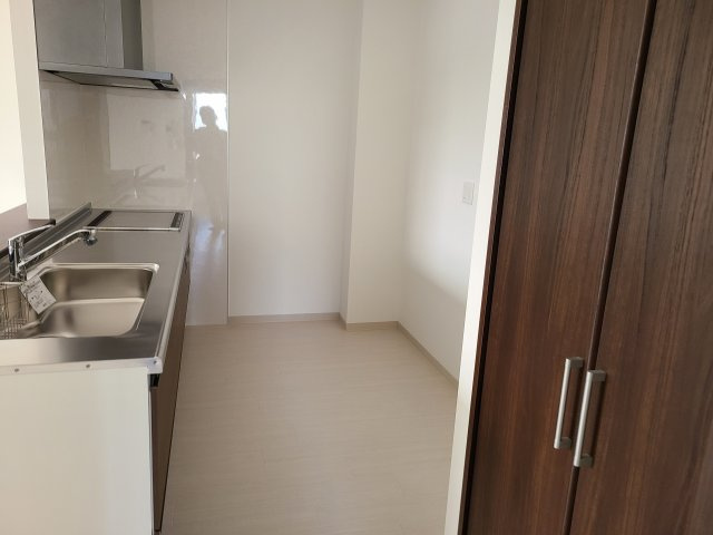 アルカーサル本所の内装|明るい室内です