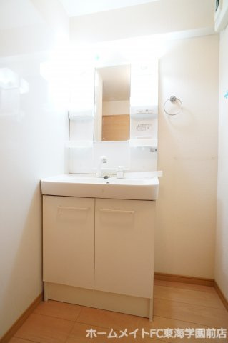 熊本市北区龍田陳内４丁目の賃貸マンションの独立洗面台