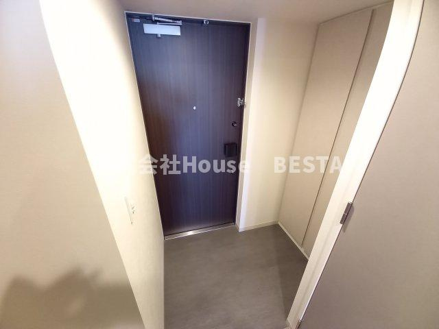 神戸元町Noahの玄関
