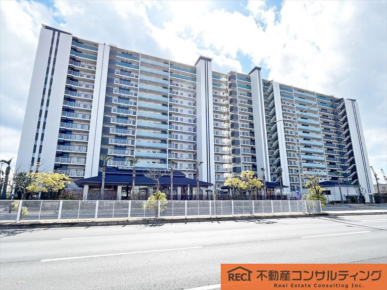 シーフォレスト神戸ルネ六甲アイランドCITYの駐車場