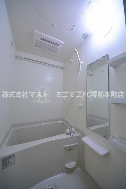 プレサンス天満橋チエロの浴室