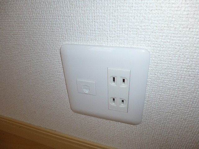 ブリアンＨＭ　Ｂの設備|電話モジュラー