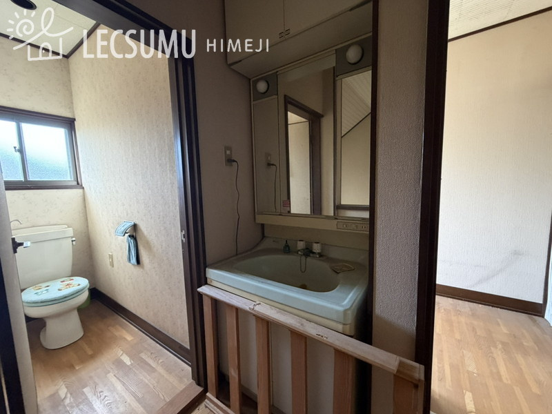 姫路市東山／中古戸建のトイレ