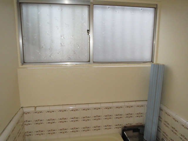 【浴室】 | 名古屋貸室 | 窓があります