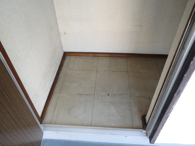 【玄関】 | 名古屋貸室 | 落ち着いた玄関です