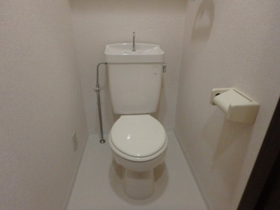 【トイレ】 | シャンブル甲東園 | ゆったりとした空間のトイレです