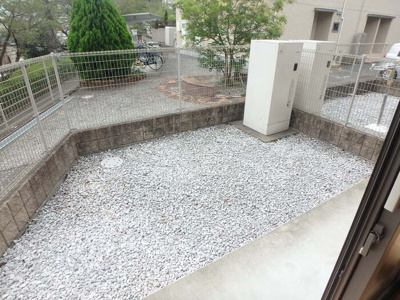 【庭】 | シャルムⅠ | 1階は専用庭付