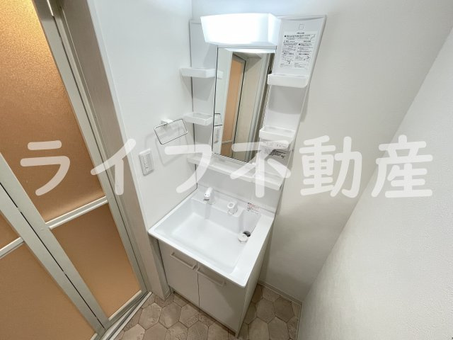 ノイヴェル長瀬の独立洗面台