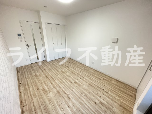 ノイヴェル長瀬の洋室