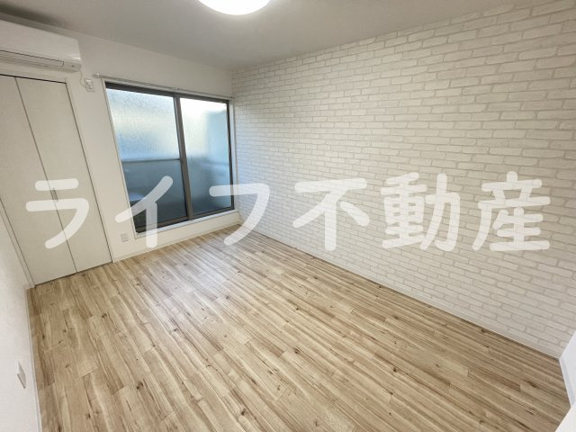 ノイヴェル長瀬の居間・リビング