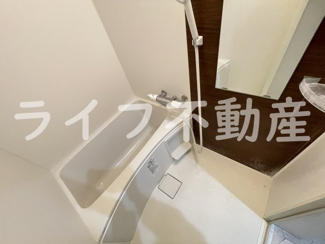 ノイヴェル長瀬の浴室