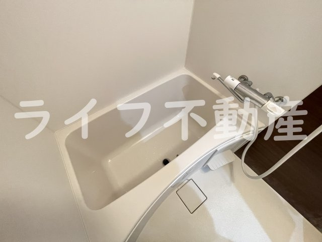 ノイヴェル長瀬の浴室