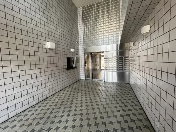 向島ダイヤモンドマンション　空室　7階　角　部屋　リ　ノベーションのエントランス