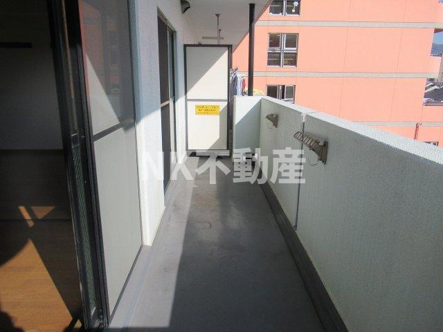 【バルコニー】 | アンソレイエ（吉田賃貸） | 落ち着いた時間を過ごせるバルコニーです