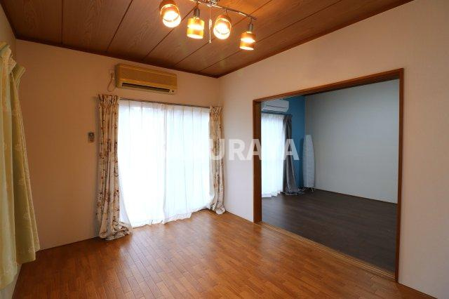 ラ・ヴィータの洋室|2023年撮影。現況と異なる場合がございます。