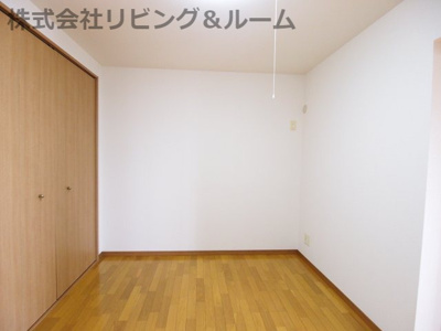 【寝室】 | カーサ・ヴィアーレ