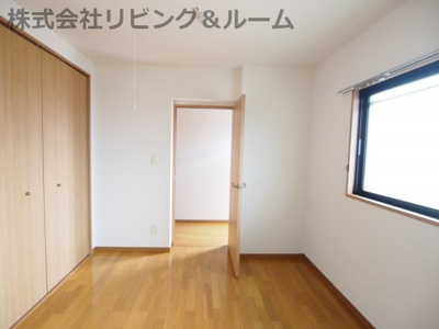 【洋室】 | カーサ・ヴィアーレ